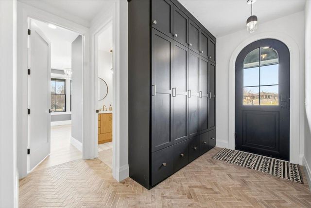 15540 52nd Place N, Plymouth, MN 55446