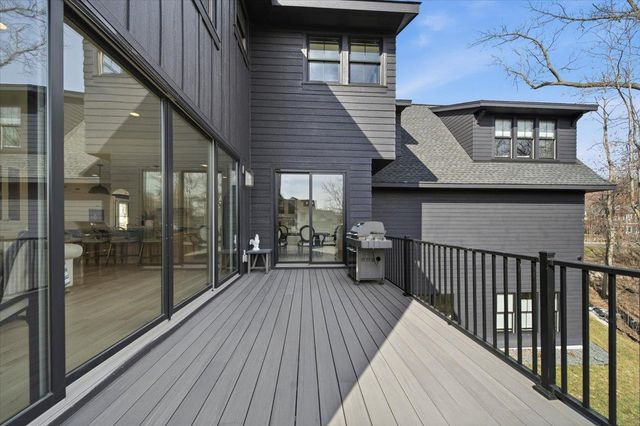 15540 52nd Place N, Plymouth, MN 55446