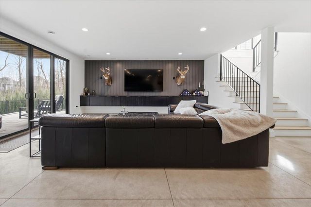 15540 52nd Place N, Plymouth, MN 55446