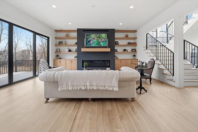 15540 52nd Place N, Plymouth, MN 55446