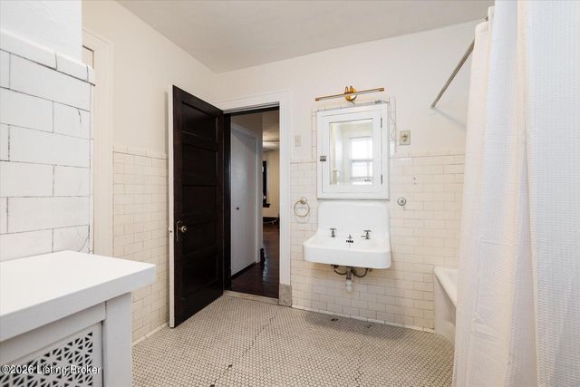 1401 E Breckinridge St 4, Louisville, KY 40204