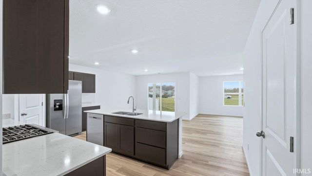 984 Rookery Way, New Haven, IN 46774