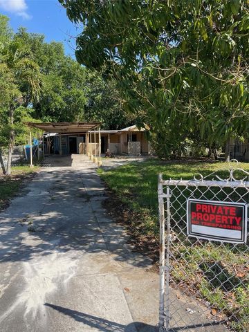 43 NW 58th St, Miami, FL 33127