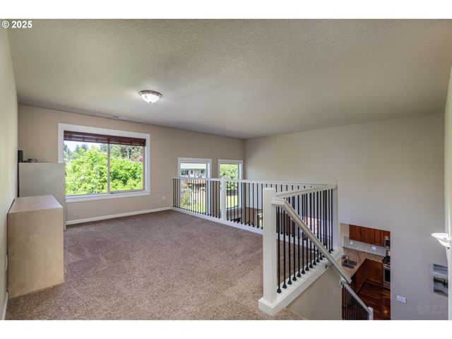 34511 NOBLE Rd, St Helens, OR 97051