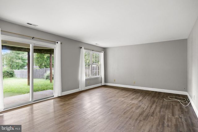310 SUSSEX CT, Swedesboro, NJ 08085