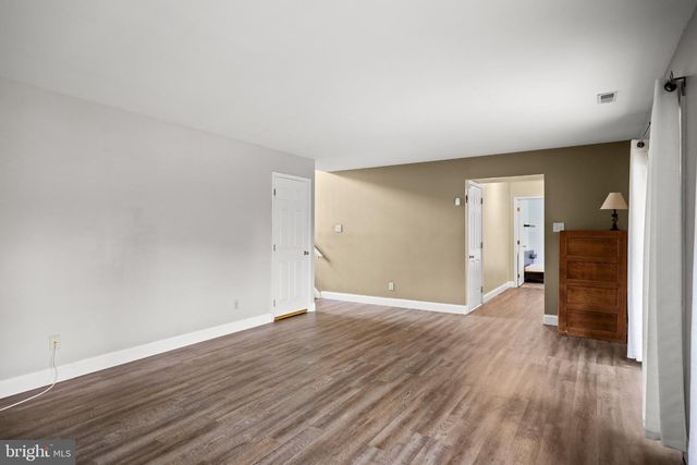 310 SUSSEX CT, Swedesboro, NJ 08085