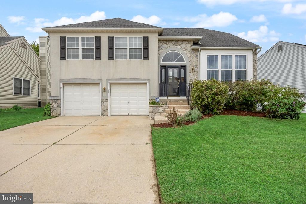 310 SUSSEX CT, SWEDESBORO, NJ 08085 — exterior