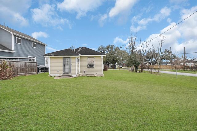 2607 Milwaukee Street, Houston, TX 77026