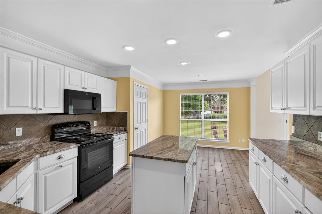 Image 5 of property listing at 136 SUMMER WINDS DRIVE, Savannah, GA 31410
