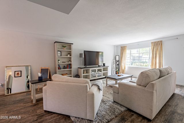 7640 E MINNEZONA Avenue, Scottsdale, AZ 85251