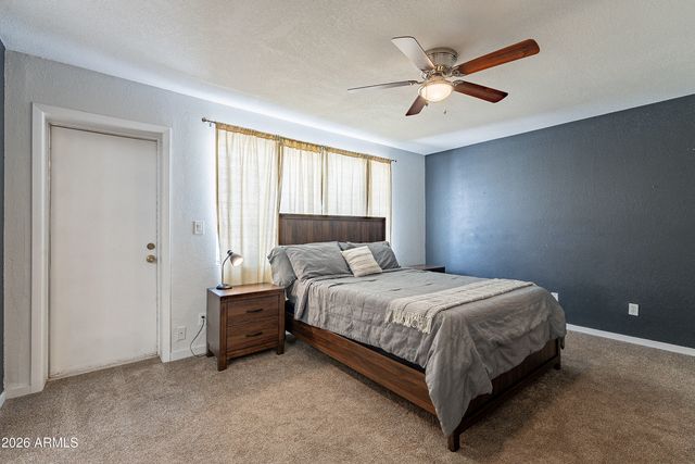 7640 E MINNEZONA Avenue, Scottsdale, AZ 85251