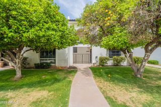 7640 E MINNEZONA Avenue, Scottsdale, AZ 85251