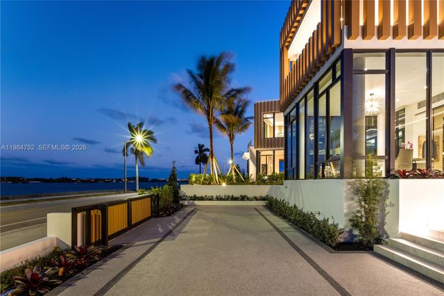 6315 S Flagler Dr, West Palm Beach, FL 33405