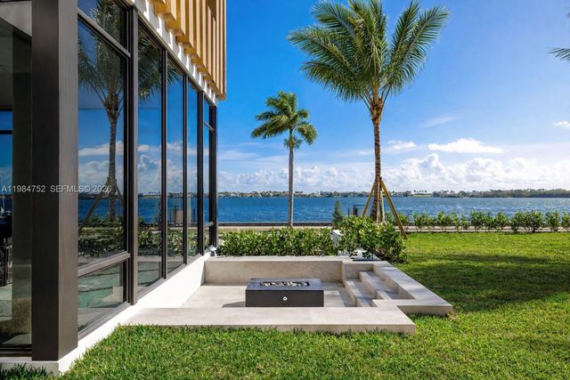 6315 S Flagler Dr, West Palm Beach, FL 33405