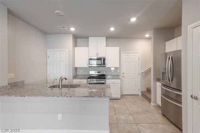 7416 Sunray Point Street, North Las Vegas, NV 89084