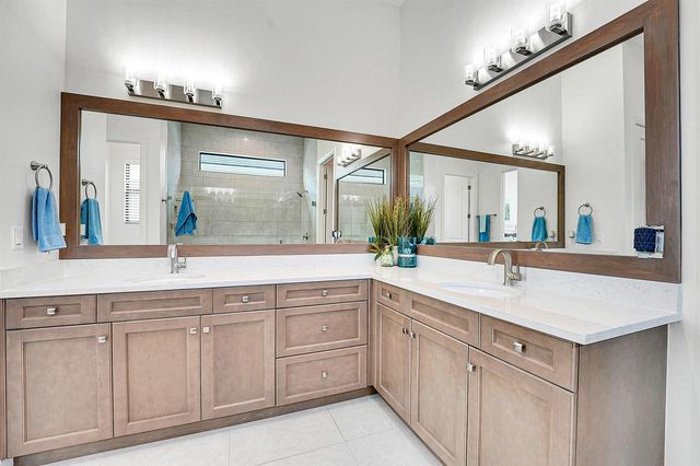 13865 SE Blackwood Drive, Port St. Lucie, FL 34984