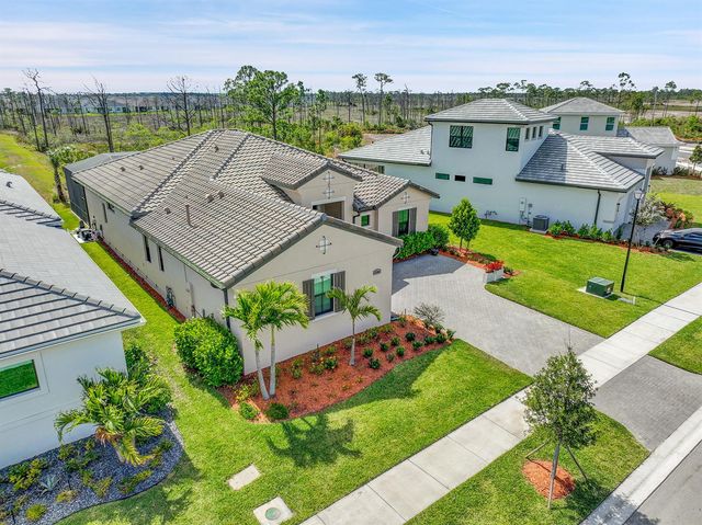 13865 SE Blackwood Drive, Port St. Lucie, FL 34984