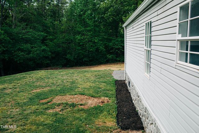613 Timber Ridge Road, Bluff City, TN 37618