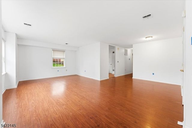 179 Roseland Ave 7, Caldwell Boro Twp., NJ 07006