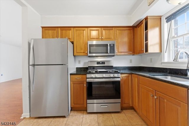 179 Roseland Ave 7, Caldwell Boro Twp., NJ 07006