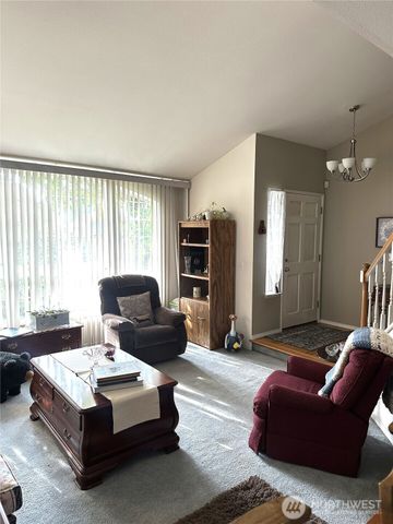 28136 233rd Avenue SE, Maple Valley, WA 98038