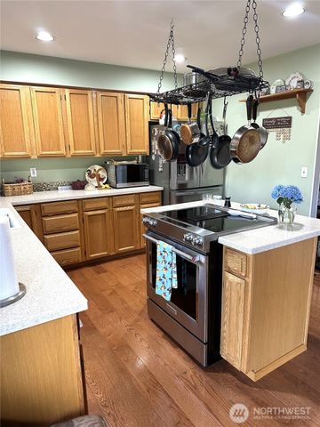 28136 233rd Avenue SE, Maple Valley, WA 98038