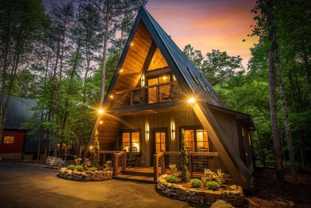 44 Magnolia Trail, Mccaysville, GA 30555