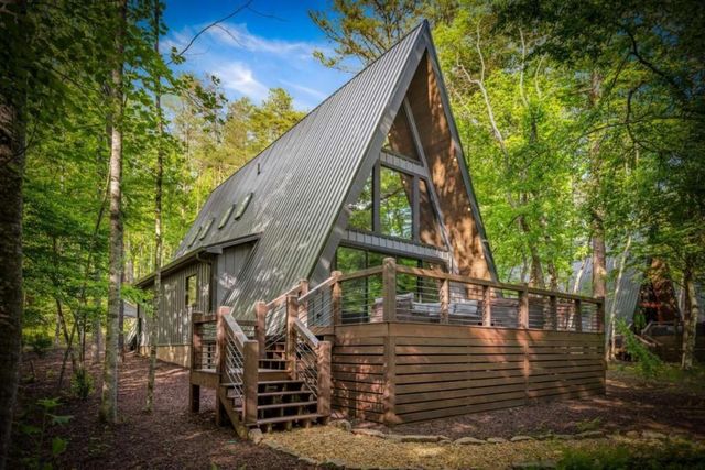 44 Magnolia Trail, Mccaysville, GA 30555