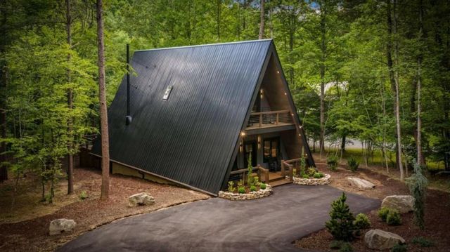 44 Magnolia Trail, Mccaysville, GA 30555