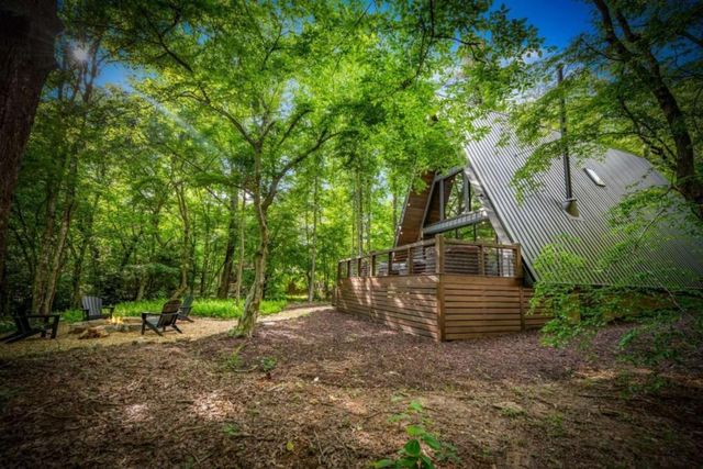 44 Magnolia Trail, Mccaysville, GA 30555