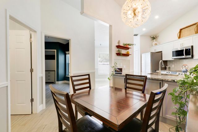 1824 SE Hideaway Cir, Port St Lucie, FL 34952