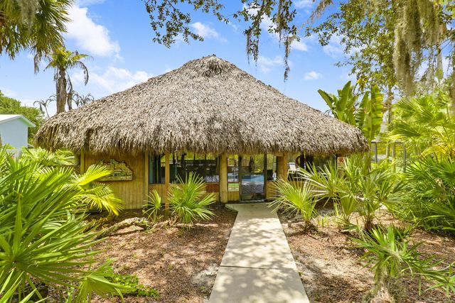 1824 SE Hideaway Cir, Port St Lucie, FL 34952