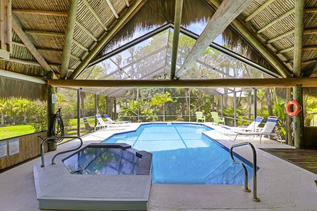 1824 SE Hideaway Cir, Port St Lucie, FL 34952