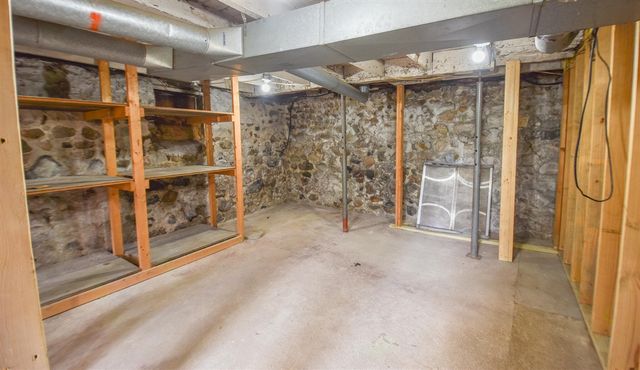 127 W High Street, Union City, MI 49094