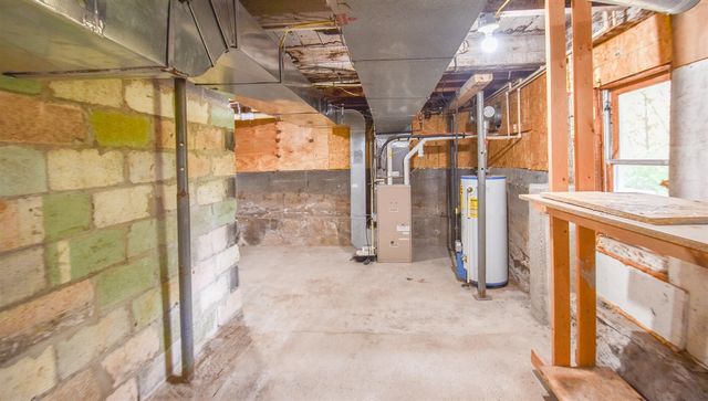 127 W High Street, Union City, MI 49094