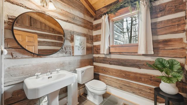 1908 Clear Brooks Drive, Signal Mountain, TN 37377