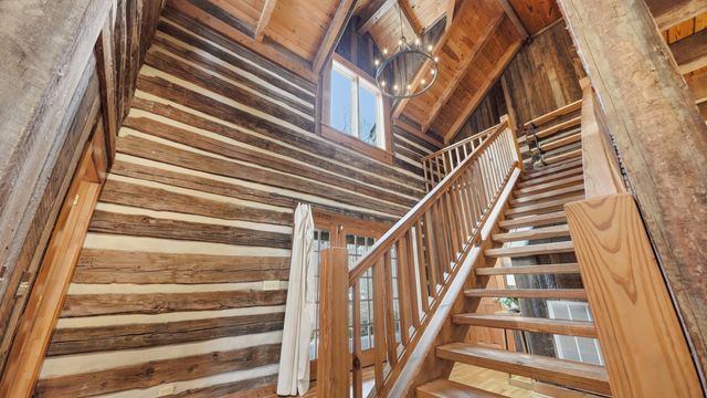 1908 Clear Brooks Drive, Signal Mountain, TN 37377