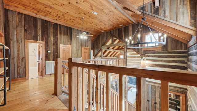 1908 Clear Brooks Drive, Signal Mountain, TN 37377