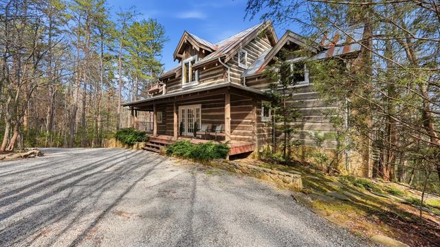 1908 Clear Brooks Drive, Signal Mountain, TN 37377
