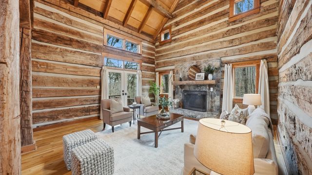 1908 Clear Brooks Drive, Signal Mountain, TN 37377