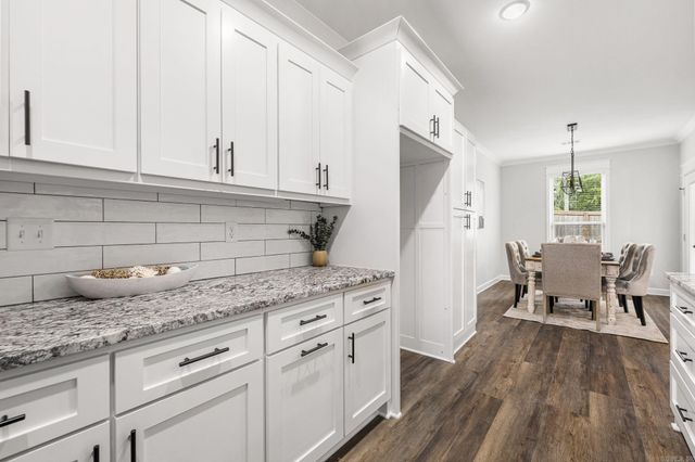 911 W Dell Vista Cove, Cabot, AR 72023
