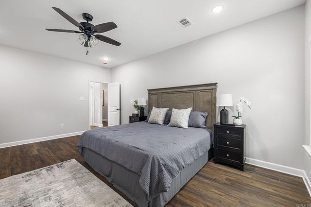 911 W Dell Vista Cove, Cabot, AR 72023