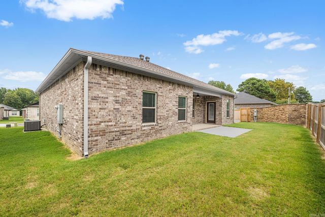 911 W Dell Vista Cove, Cabot, AR 72023
