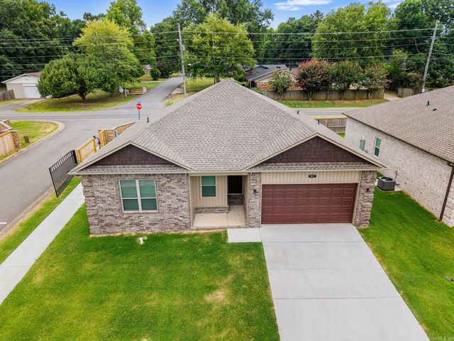 911 W Dell Vista Cove, Cabot, AR 72023