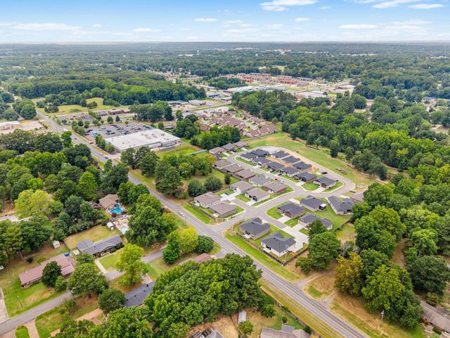 911 W Dell Vista Cove, Cabot, AR 72023