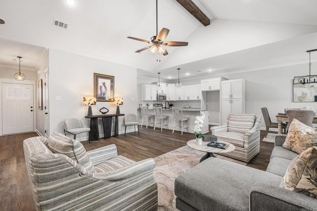 911 W Dell Vista Cove, Cabot, AR 72023