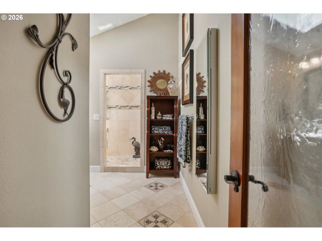 29001 Ne HAMMOND Ct, Battle Ground, WA 98604