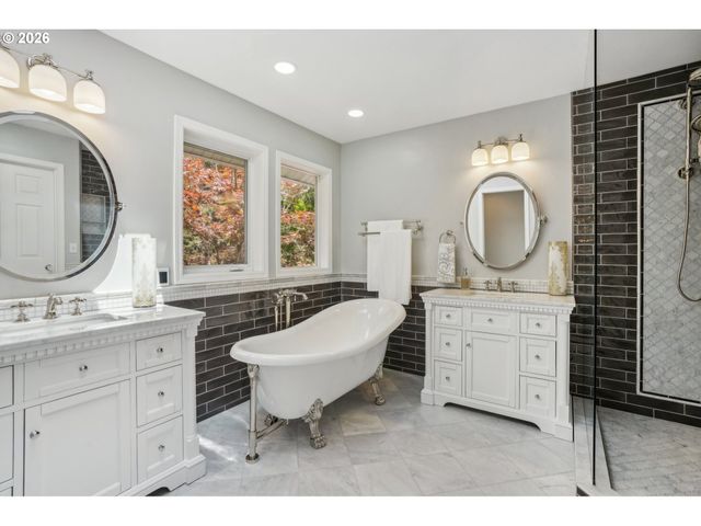 29001 Ne HAMMOND Ct, Battle Ground, WA 98604