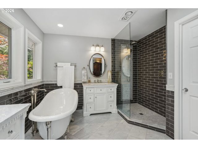 29001 Ne HAMMOND Ct, Battle Ground, WA 98604