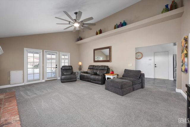 14508 Harvest Crest Avenue, Bakersfield, CA 93314